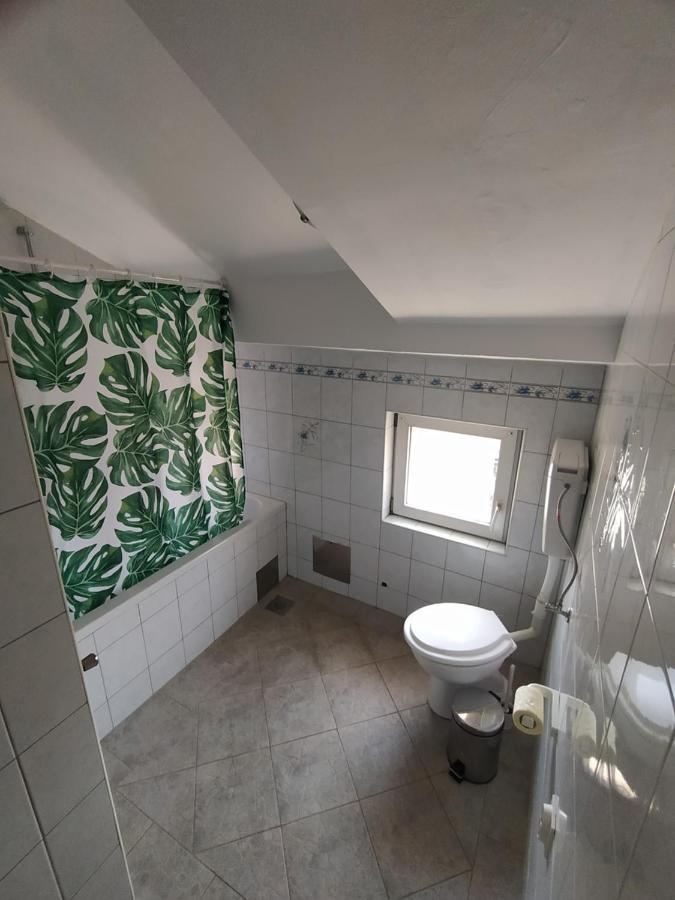 Dejan Apartment-Top Centar Pula Rum bild